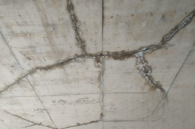 楼板裂缝漏水处理方法（地板裂缝漏水处理方案有哪些?）